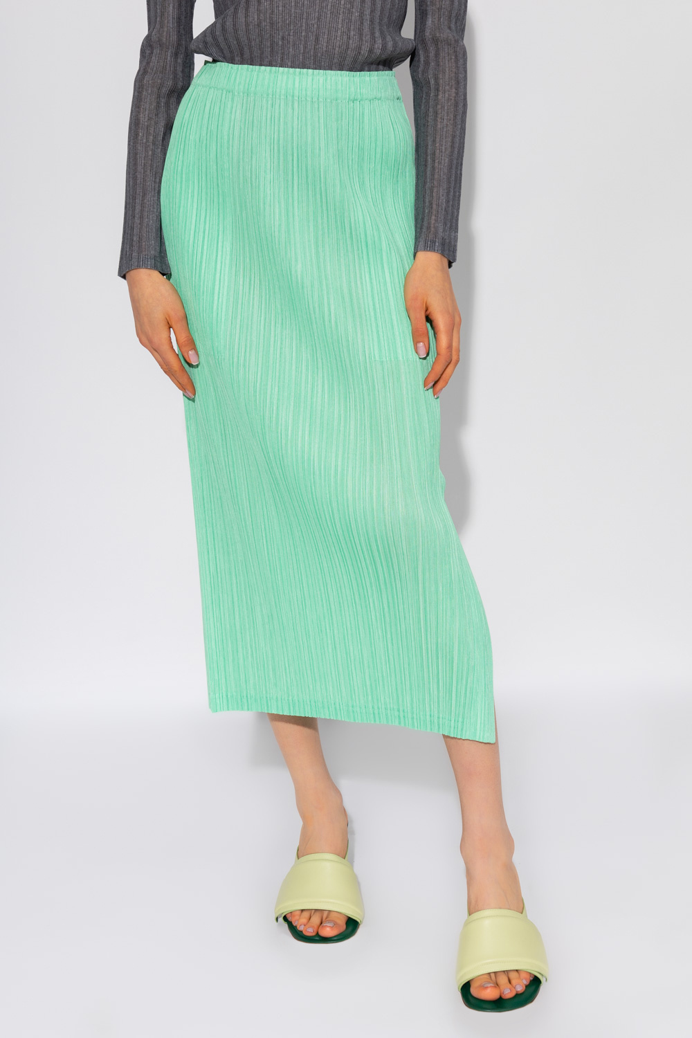 PLEATS PLEASE コート（その他） カーキ 2203225E0007 NEW COLORFUL BASICS 4 – isseymiyake.com